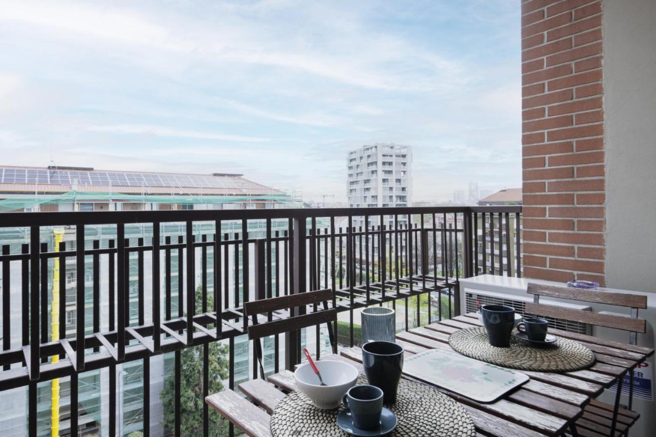 Easylife - Accogliente Dimora Con Balcone Apartment Milan Luaran gambar