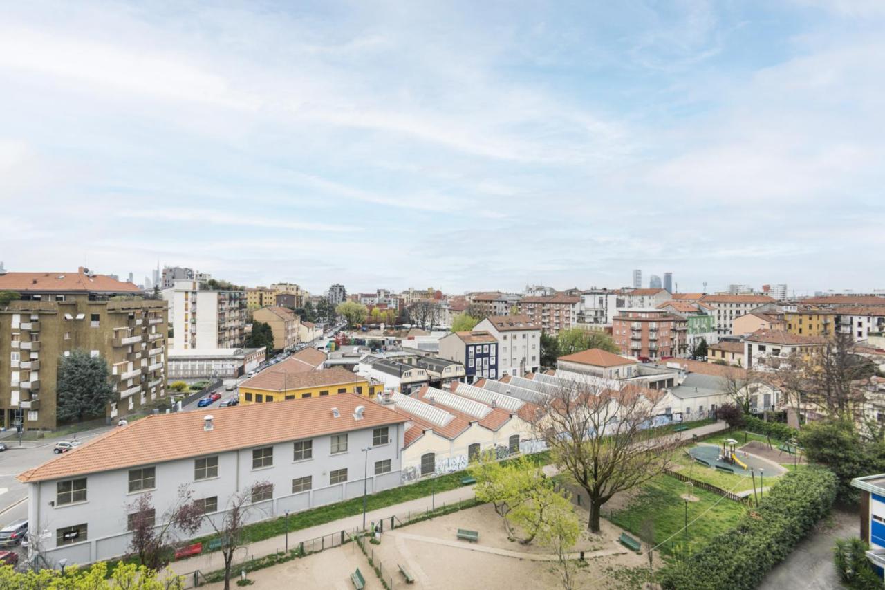 Easylife - Accogliente Dimora Con Balcone Apartment Milan Luaran gambar