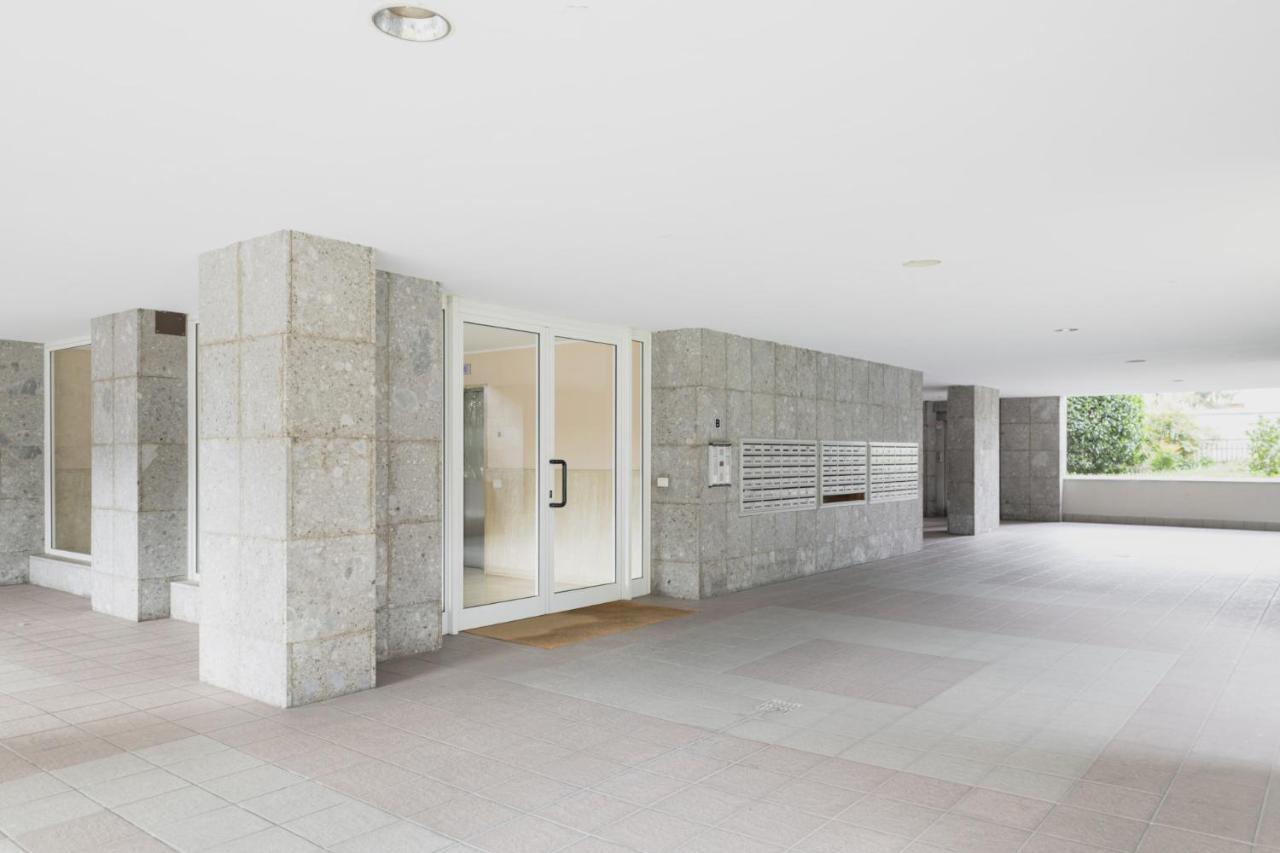 Easylife - Accogliente Dimora Con Balcone Apartment Milan Luaran gambar